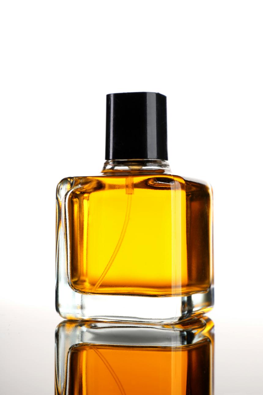 Parfum, pour lequel est utilisée la térébenthine